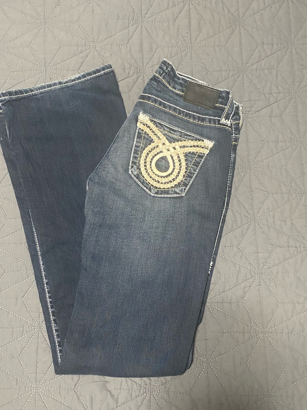 Big Star Remy 27 Long Womens Jeans Dark Blue Boot Cut Jeans w/Embroidered Pocket